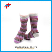 Bunte gestreifte Damensocken/athletische Streifensocken für individuelle/Designsocken in Streifen